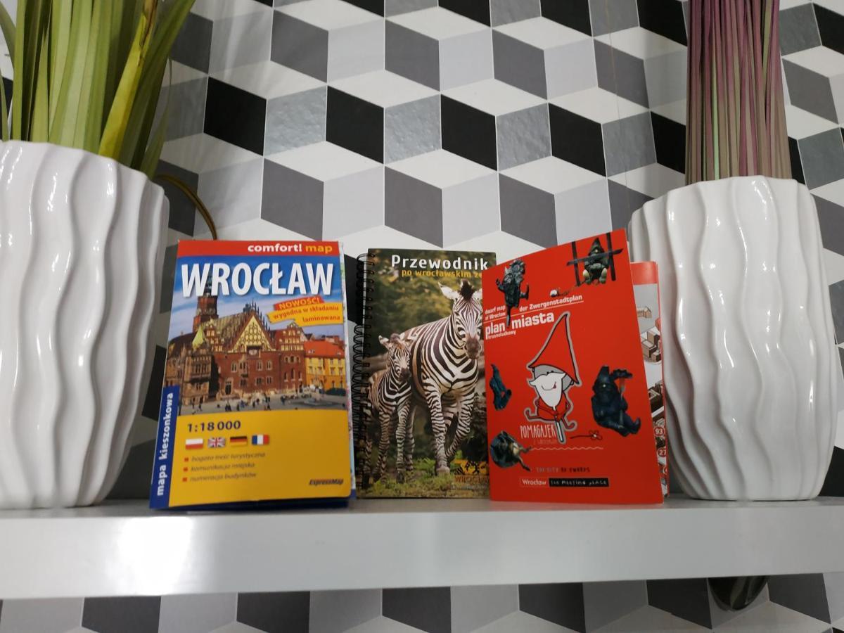 Apartament Venge -Cale Mieszkanie 46M2 Na Wylacznosc - Z Jedna Sypialnia I Jednym Sypialno-Salonem -3 Pietro Bez Windy- Rezerwacja Bez Karty Kredytowej-Klimatyzacja-Netflix-2 Lozeczka Dzieciece- Bezplatny Parking Publiczny Wrocław Eksteriør bilde