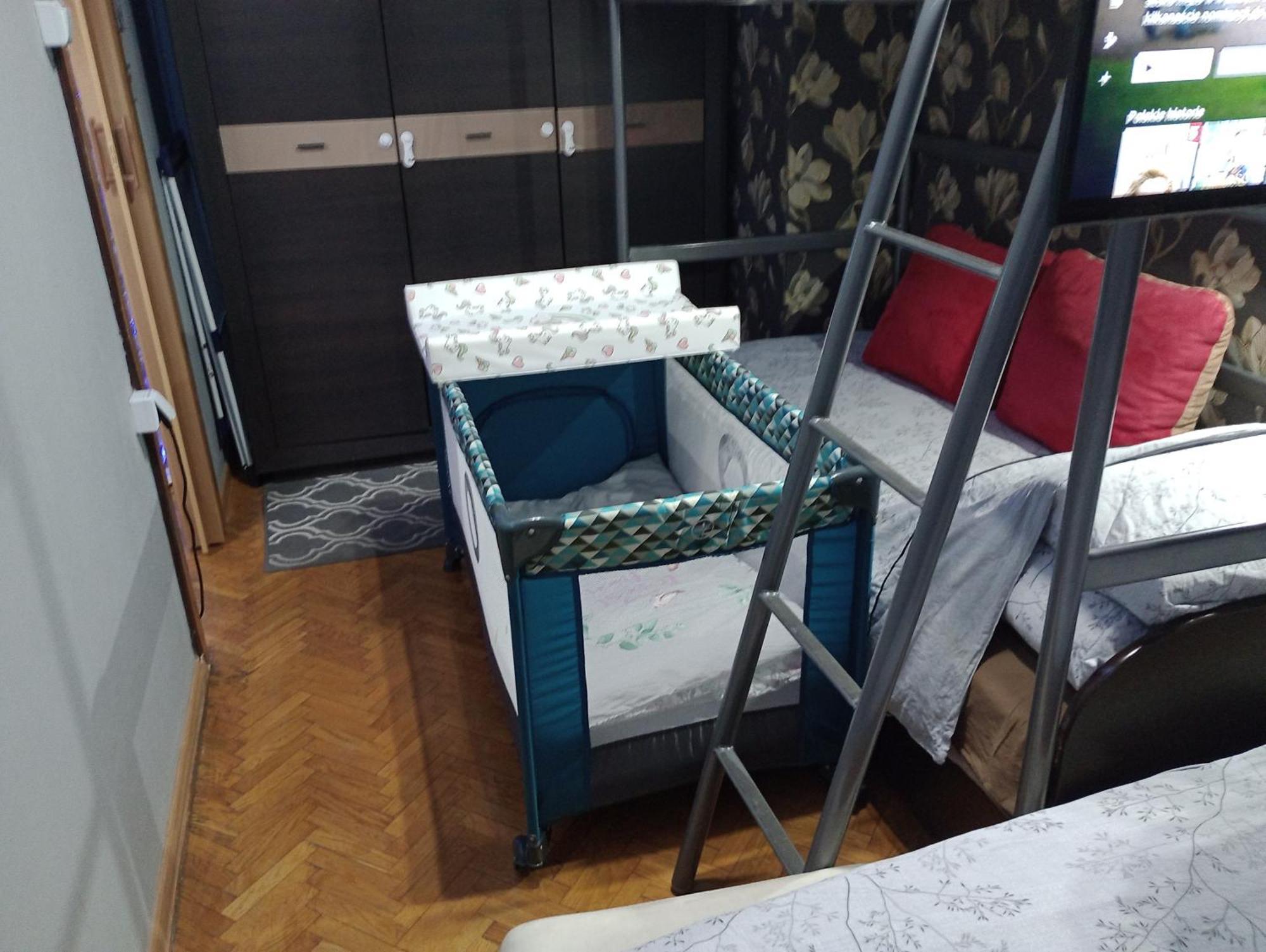 Apartament Venge -Cale Mieszkanie 46M2 Na Wylacznosc - Z Jedna Sypialnia I Jednym Sypialno-Salonem -3 Pietro Bez Windy- Rezerwacja Bez Karty Kredytowej-Klimatyzacja-Netflix-2 Lozeczka Dzieciece- Bezplatny Parking Publiczny Wrocław Eksteriør bilde