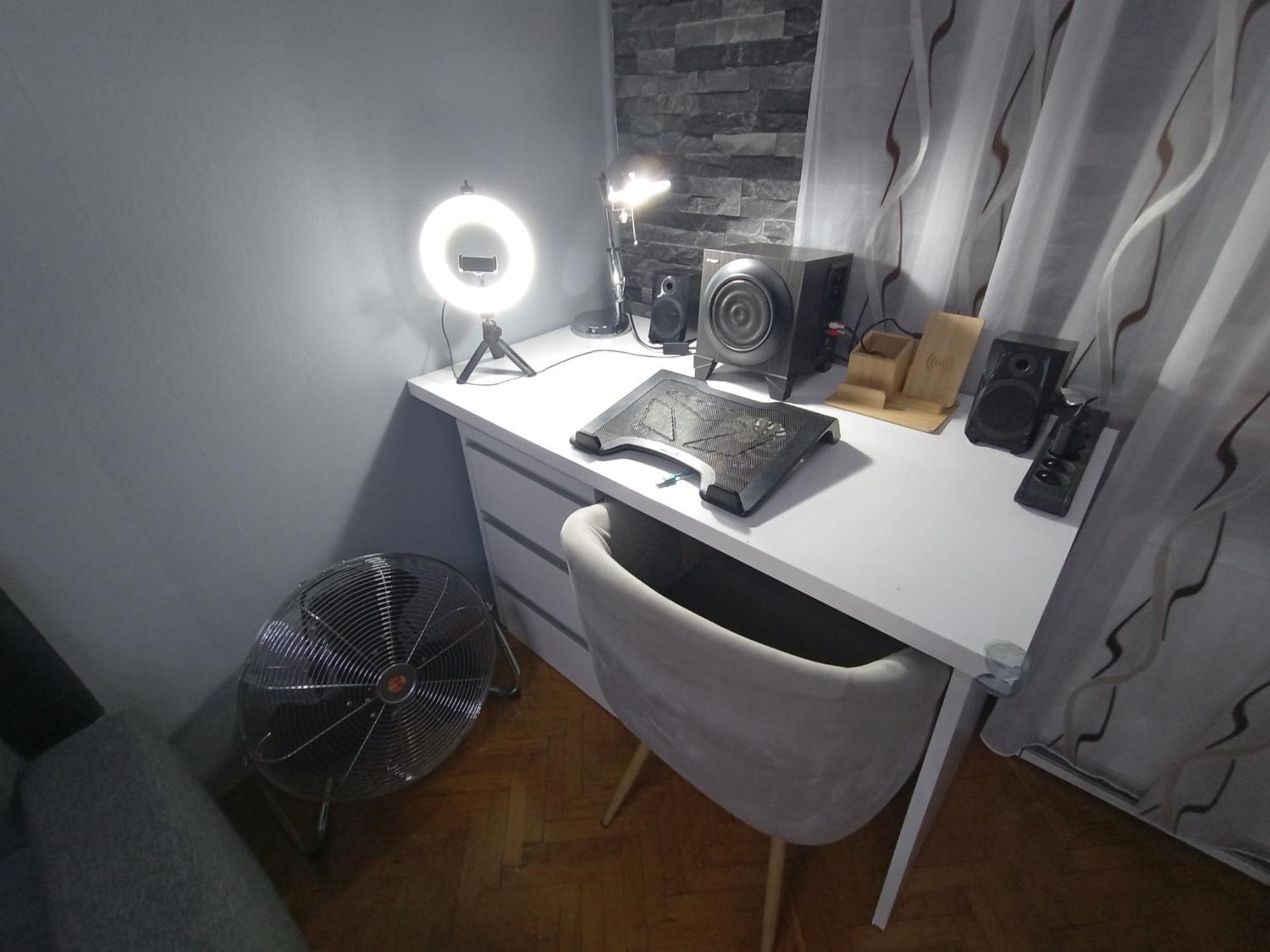 Apartament Venge -Cale Mieszkanie 46M2 Na Wylacznosc - Z Jedna Sypialnia I Jednym Sypialno-Salonem -3 Pietro Bez Windy- Rezerwacja Bez Karty Kredytowej-Klimatyzacja-Netflix-2 Lozeczka Dzieciece- Bezplatny Parking Publiczny Wrocław Eksteriør bilde