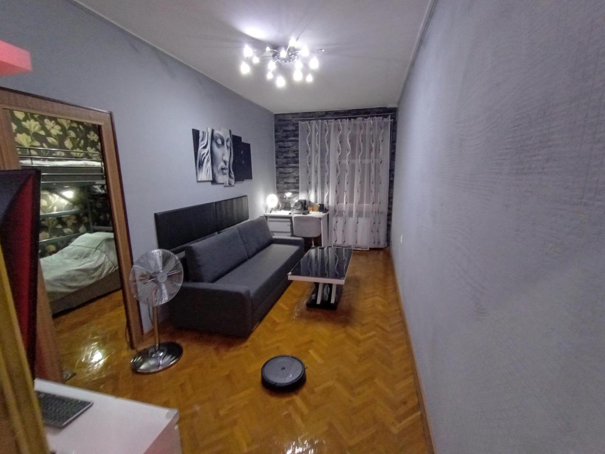 Apartament Venge -Cale Mieszkanie 46M2 Na Wylacznosc - Z Jedna Sypialnia I Jednym Sypialno-Salonem -3 Pietro Bez Windy- Rezerwacja Bez Karty Kredytowej-Klimatyzacja-Netflix-2 Lozeczka Dzieciece- Bezplatny Parking Publiczny Wrocław Eksteriør bilde