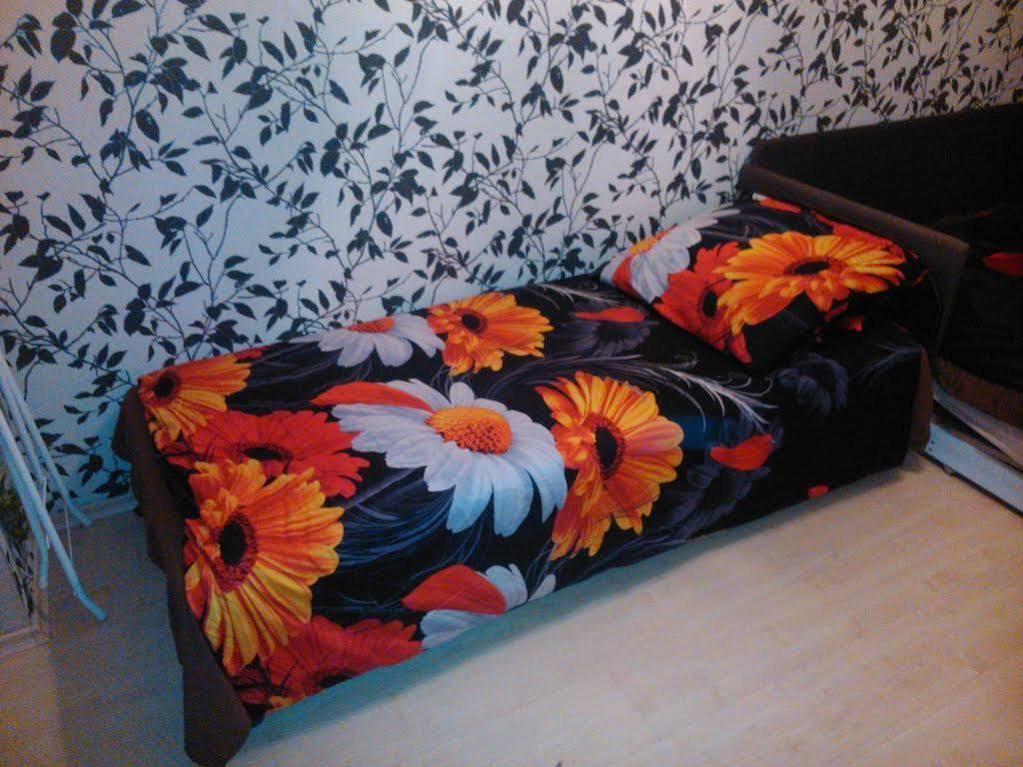Apartament Venge -Cale Mieszkanie 46M2 Na Wylacznosc - Z Jedna Sypialnia I Jednym Sypialno-Salonem -3 Pietro Bez Windy- Rezerwacja Bez Karty Kredytowej-Klimatyzacja-Netflix-2 Lozeczka Dzieciece- Bezplatny Parking Publiczny Wrocław Eksteriør bilde